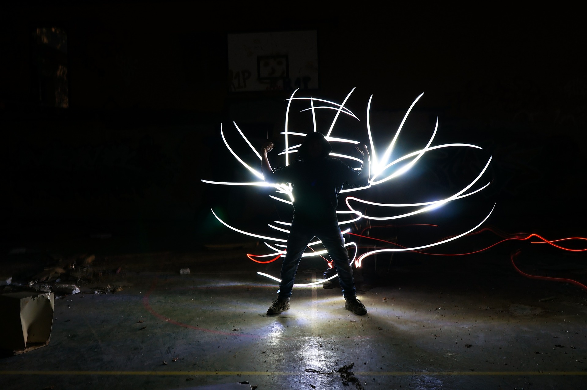 Light painting - ✨ Animation Light Painting – Peinture de lumière événementielle - Photographe de mariage de Bourges à Mâcon Cécile Clerfayt shooting photo Light painting - Cécile Clerfayt votre photographe au Fémin'Ain - Portrait, Mariage, Naissance, Reportage, Concert - Sur Mâcon, Belleville, Villefranche, Cluny, Tournus, Bourg-en-Bresse