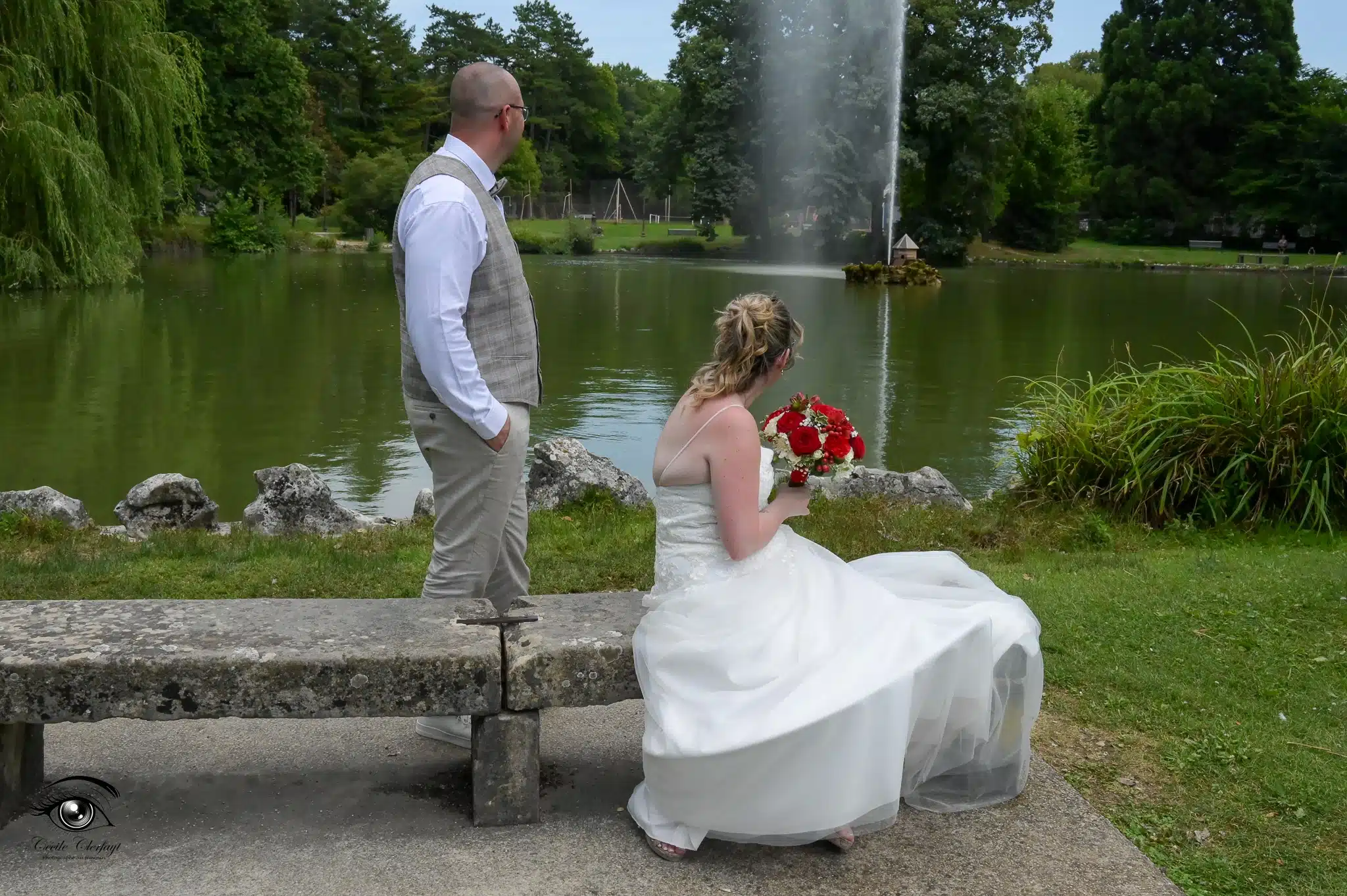 couple mariage - đ Photographe mariage â Forfait Féérie - Photographe de mariage de Bourges Ă MĂącon CĂ©cile Clerfayt couple mariage - CĂ©cile Clerfayt votre photographe au FĂ©min'Ain - Portrait, Mariage, Naissance, Reportage, Concert - Sur MĂącon, Belleville, Villefranche, Cluny, Tournus, Bourg-en-Bresse
